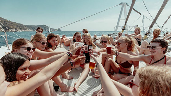 Endless Party Vibes - Closing Fahrt 2023 in Lloret de Mar: der ultimative Partyurlaub erwartet dich!